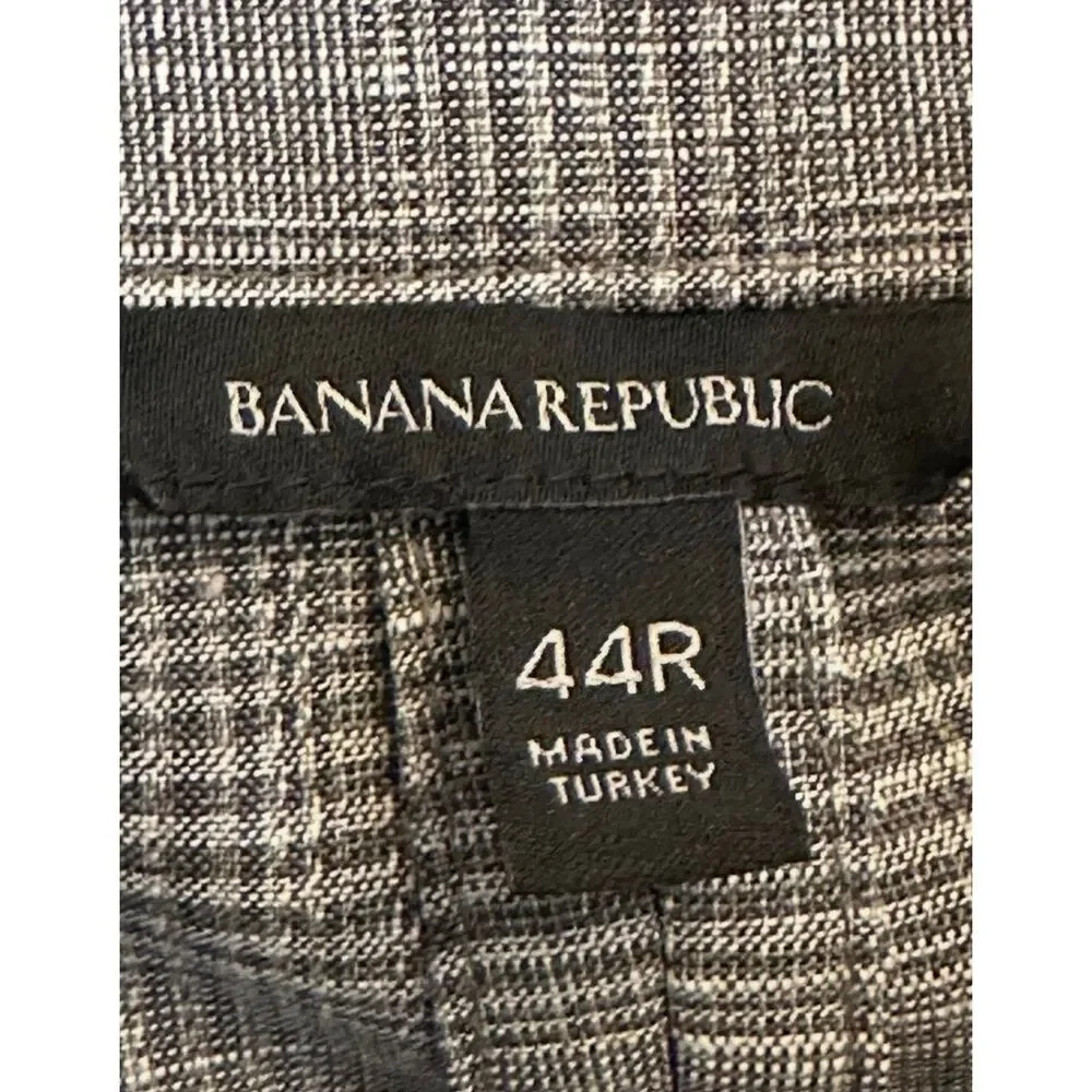 Banana Republic Slimfit Gray Plaif Summer Weight Blazer Sz 44R
